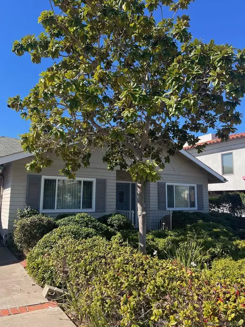 7320 Eads Ave, La Jolla, CA 92037