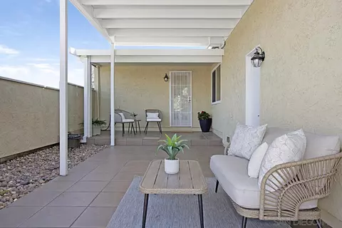 Exterior - 3821 Bay Leaf Way, Oceanside, CA 92057 photo 4 of 8
