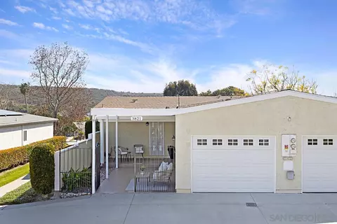 Exterior - 3821 Bay Leaf Way, Oceanside, CA 92057 photo 2 of 8
