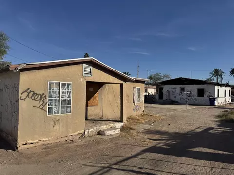 813 E 2nd St, Calexico, CA 92231 photo 2