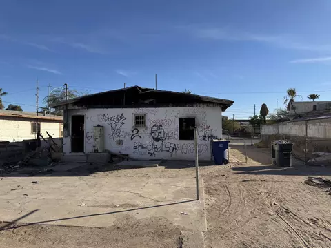 813 E 2nd St, Calexico, CA 92231 photo 4