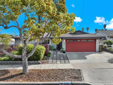 4005 Celeste Dr, Oceanside, CA 92056
