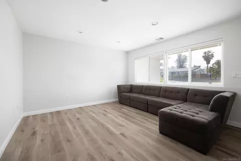 Living - 9208 Holmby Way, Santee, CA 92071 photo 2 of 3