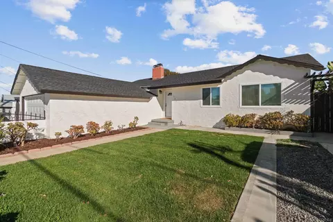 141 Lausanne Dr, San Diego, CA 92114