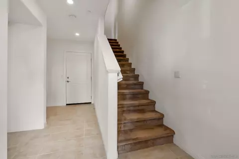 1576 Fig Tree Way, Oceanside, CA 92056 photo 2
