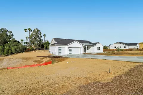 Exterior - 15120 Larchmont St, Poway, CA 92064 photo 3 of 10