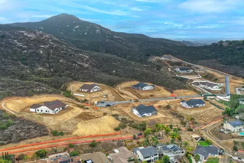 View/Area - 15120 Larchmont St, Poway, CA 92064 photo 5 of 6