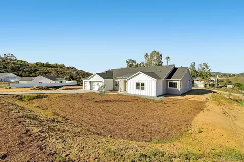Exterior - 15120 Larchmont St, Poway, CA 92064 photo 10 of 10