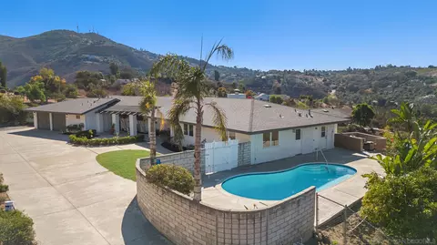 2063 Willow Glen Rd, Fallbrook, CA 92028 photo 4