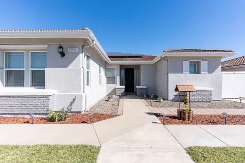 Exterior - 2352 Clearcrest Ln, Fallbrook, CA 92028 photo 4 of 6