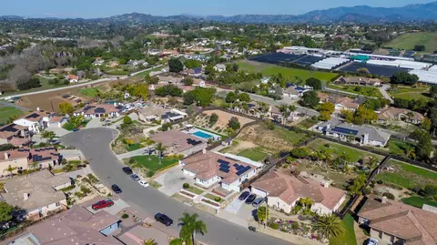 View/Area - 2352 Clearcrest Ln, Fallbrook, CA 92028 photo 3 of 5