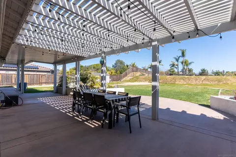 Exterior - 2352 Clearcrest Ln, Fallbrook, CA 92028 photo 3 of 6