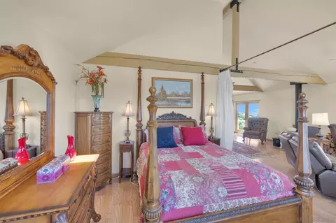 Bedroom - 15775 N Peak Rd, Julian, CA 92036 photo 2 of 3