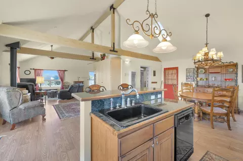 Kitchen - 15775 N Peak Rd, Julian, CA 92036 photo 2 of 2