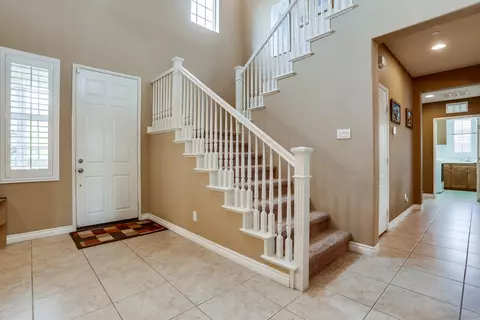 Entry Way - 2915 Rangpur Ct, Escondido, CA 92027 photo 2 of 6