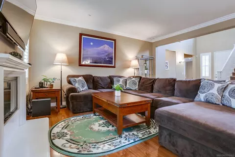 Living - 2915 Rangpur Ct, Escondido, CA 92027 photo 2 of 4