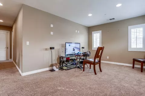 Entry Way - 2915 Rangpur Ct, Escondido, CA 92027 photo 5 of 6