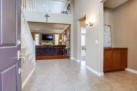 Entry Way - 2915 Rangpur Ct, Escondido, CA 92027 photo 1 of 6