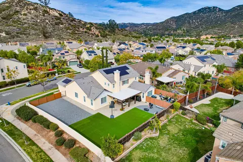 View/Area - 2915 Rangpur Ct, Escondido, CA 92027 photo 5 of 7