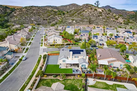 View/Area - 2915 Rangpur Ct, Escondido, CA 92027 photo 2 of 7