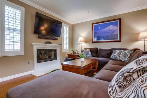 Living - 2915 Rangpur Ct, Escondido, CA 92027 photo 1 of 4