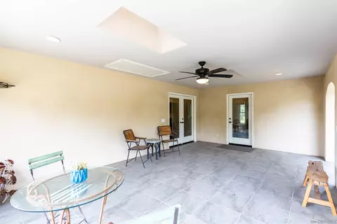 Exterior - 813 Hamilton Ln, Fallbrook, CA 92028 photo 15 of 20