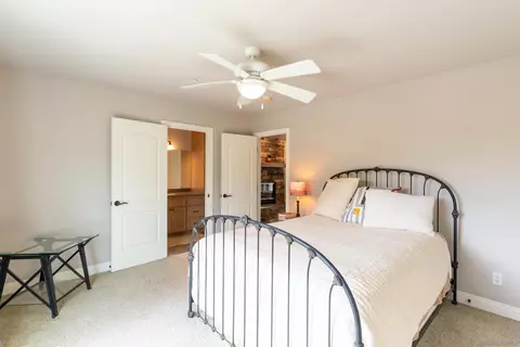 Bedroom - 813 Hamilton Ln, Fallbrook, CA 92028 photo 5 of 5