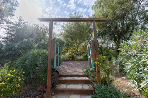 Exterior - 813 Hamilton Ln, Fallbrook, CA 92028 photo 17 of 20