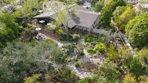 Exterior - 813 Hamilton Ln, Fallbrook, CA 92028 photo 4 of 20