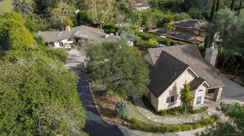 View/Area - 813 Hamilton Ln, Fallbrook, CA 92028 photo 5 of 5