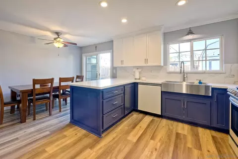 Kitchen - 1466 Jefferson Ave, Escondido, CA 92027 photo 4 of 5