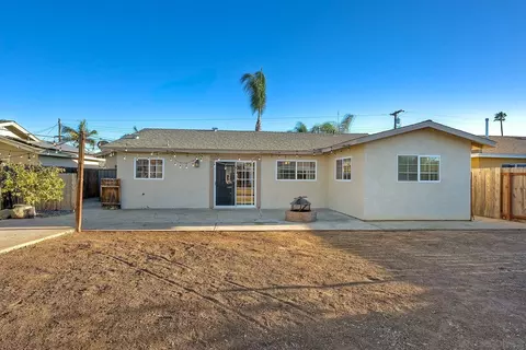 Exterior - 1466 Jefferson Ave, Escondido, CA 92027 photo 2 of 6