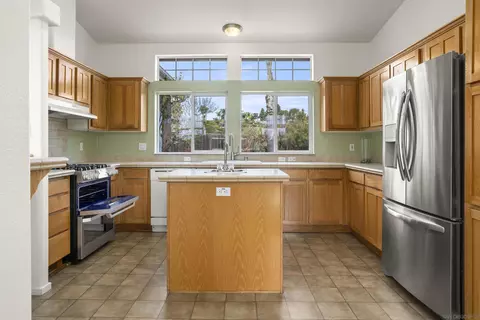Kitchen - 10106 Sierra Madre, Spring Valley, CA 91977 photo 2 of 3