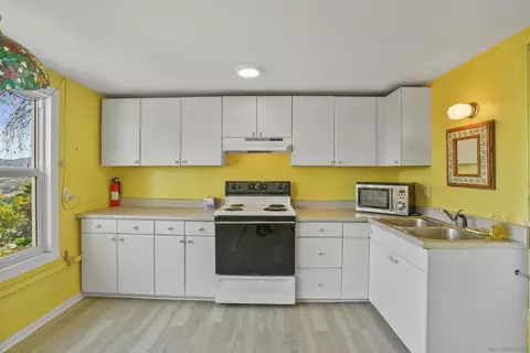 3765 Fenwick Dr, Spring Valley, CA 91977 photo 18