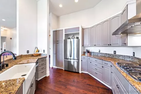 Kitchen - 1005 Elm St, Ramona, CA 92065 photo 4 of 6
