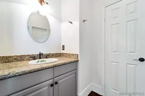 Bath - 1005 Elm St, Ramona, CA 92065 photo 2 of 4
