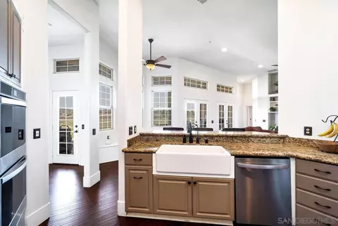 Kitchen - 1005 Elm St, Ramona, CA 92065 photo 3 of 6