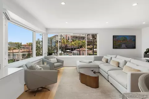 Living - 8040 Girard Ave #7, La Jolla, CA 92037 photo 6 of 9
