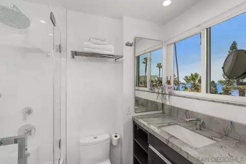Bath - 8040 Girard Ave #7, La Jolla, CA 92037 photo 2 of 2