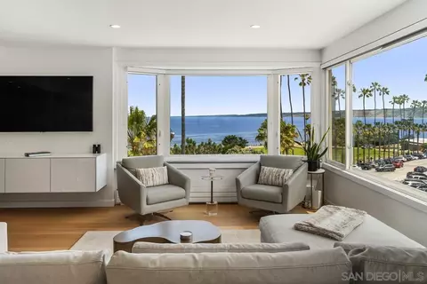 Living - 8040 Girard Ave #7, La Jolla, CA 92037 photo 1 of 9