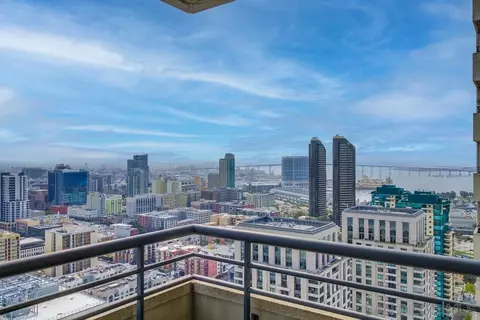 700 Front St #2505, San Diego, CA 92101
