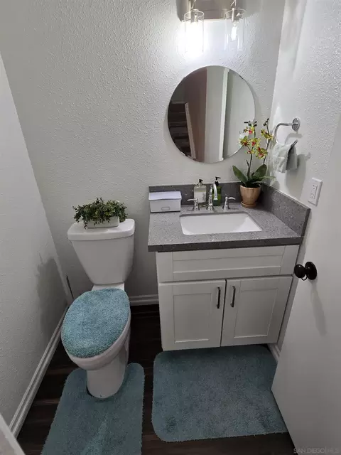 Bath - 311 Sun Ct, El Cajon, CA 92021 photo 1 of 6