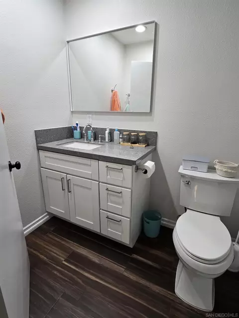Bath - 311 Sun Ct, El Cajon, CA 92021 photo 5 of 6