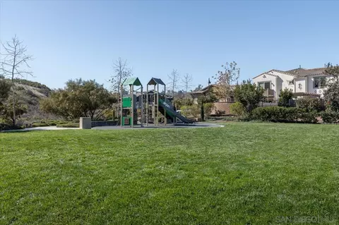 Exterior - 3008 Estero Rd, Carlsbad, CA 92010 photo 8 of 11
