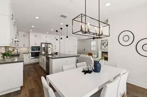 Dining - 3008 Estero Rd, Carlsbad, CA 92010 photo 2 of 2