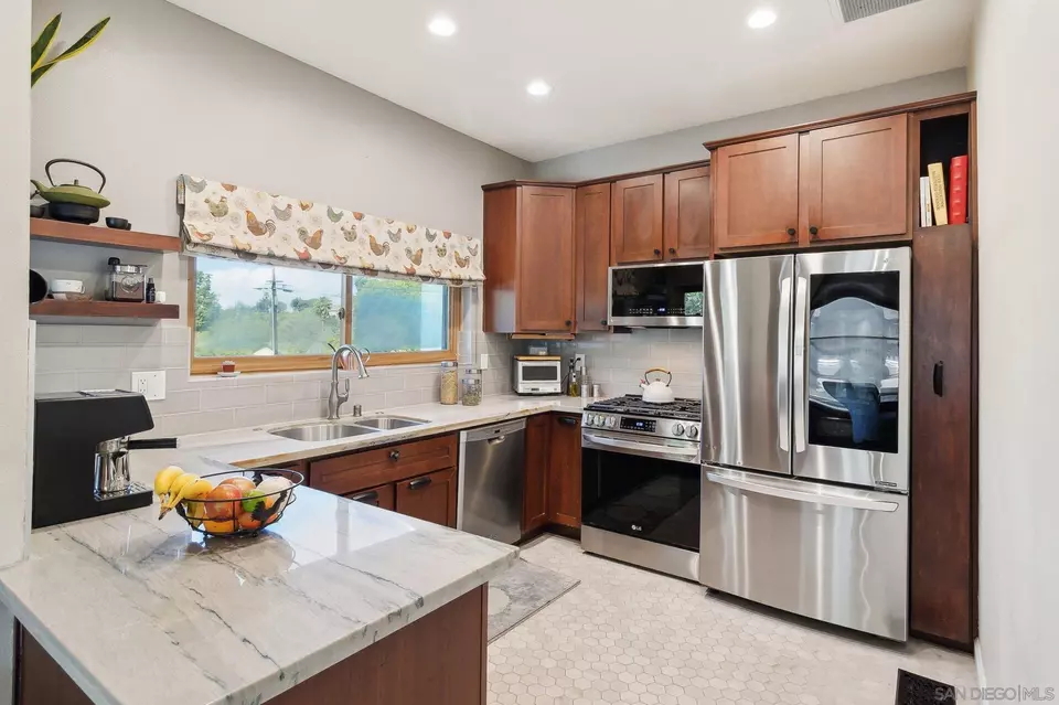 Kitchen - 624 S Kalmia, Escondido, CA 92025 photo 1 of 2