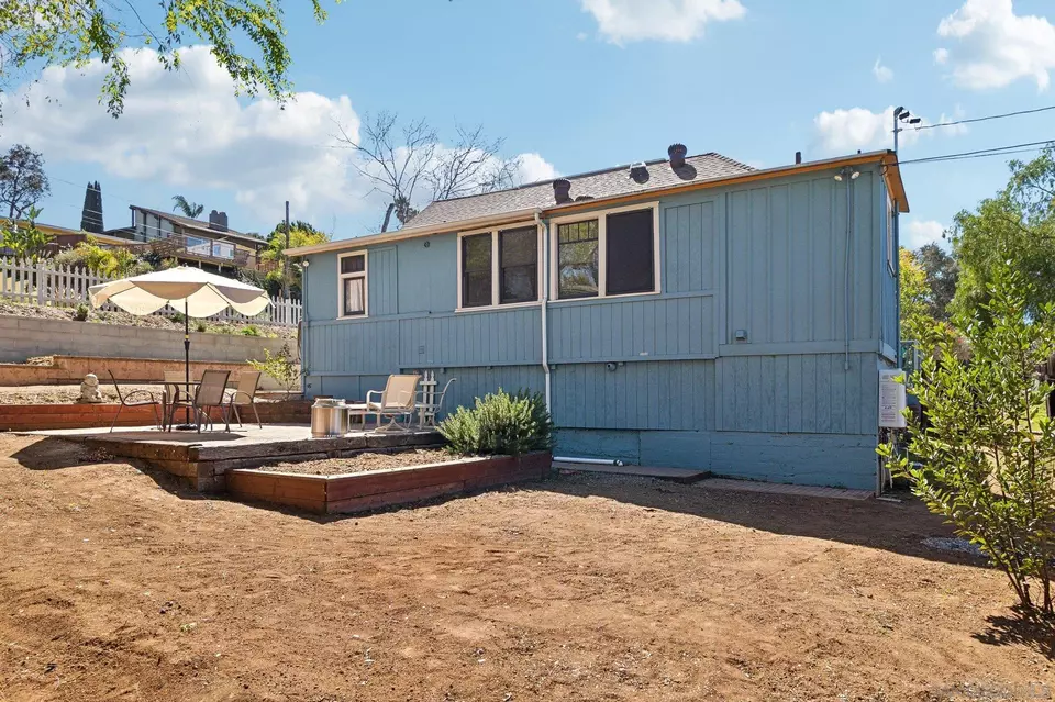 Exterior - 624 S Kalmia, Escondido, CA 92025 photo 5 of 5