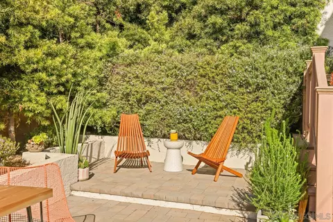 Exterior - 240 Calle De Sereno, Encinitas, CA 92024 photo 6 of 11