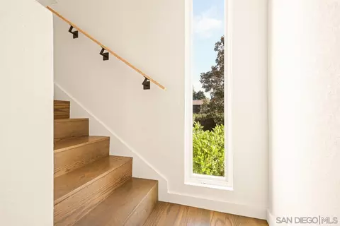 Entry Way - 240 Calle De Sereno, Encinitas, CA 92024 photo 3 of 3
