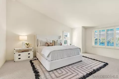 Bedroom - 1374 Caminito Balada, La Jolla, CA 92037 photo 2 of 4